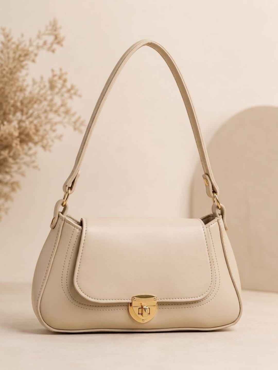 Classic Flap Shoulder Purse for Women – Premium Leather Look Handbag Black