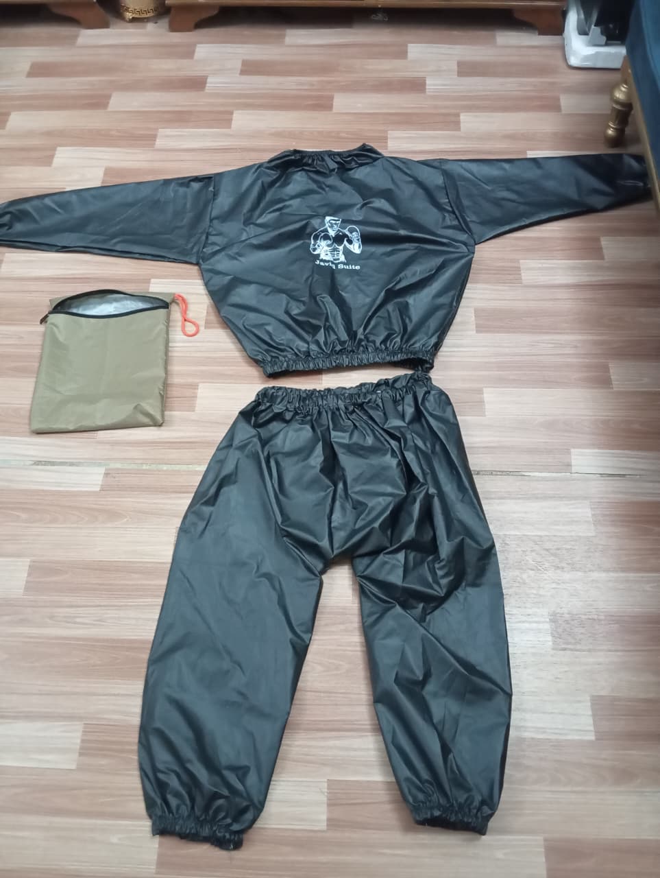 Sauna Suit Heavy Duty Anti Rip PVC Durable Flexible Design Increases Sweating Boosts Calorie Burn Supports | Random Color