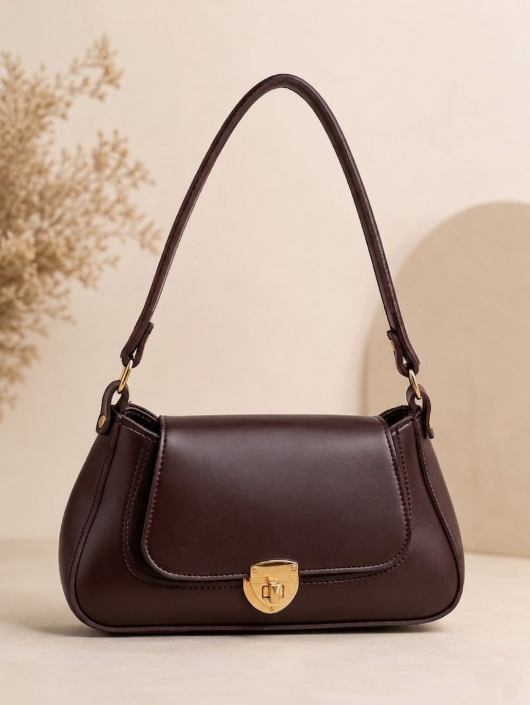 Classic Flap Shoulder Purse for Women – Premium Leather Look Handbag Black